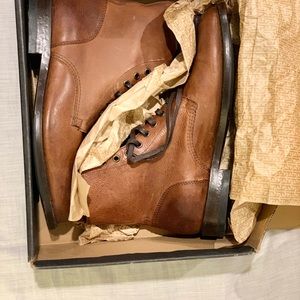 NEW! FRYE Will Lace Up Boots